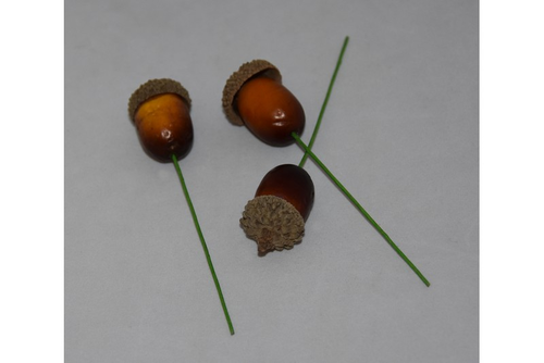 Žaluď 3cm 48ks