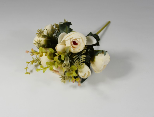 Ranunculus krém 28cm