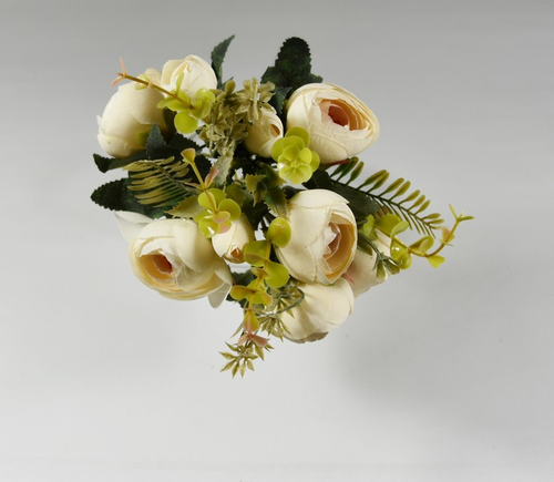 Ranunculus krém 28cm